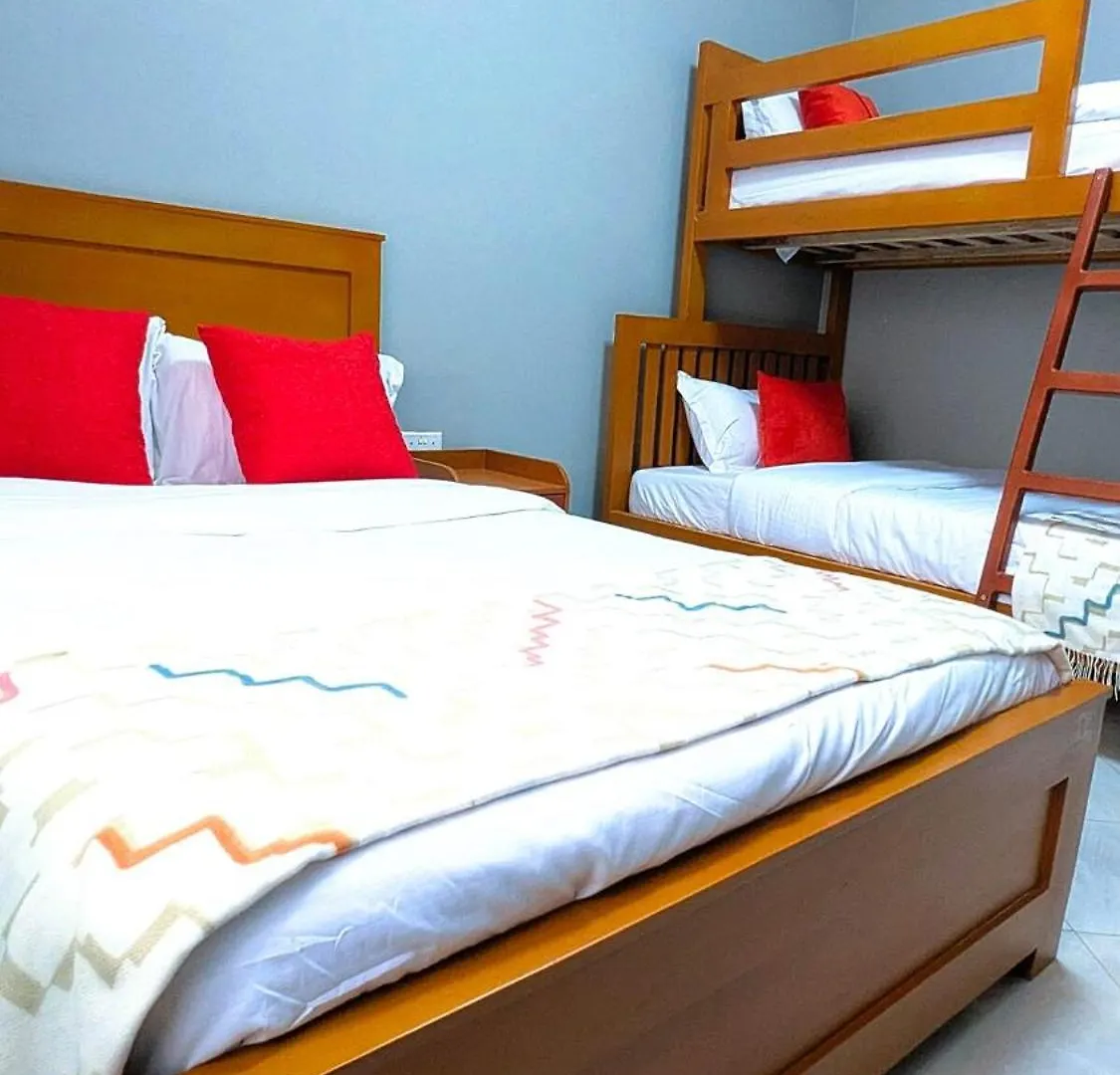 3 Bedroom Family-Friendly Apartment In Kampala Near The Mall