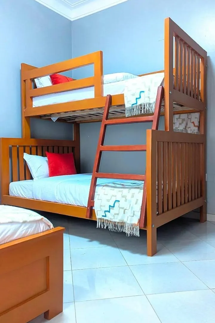 3 Bedroom Family-Friendly Apartment In Kampala Near The Mall