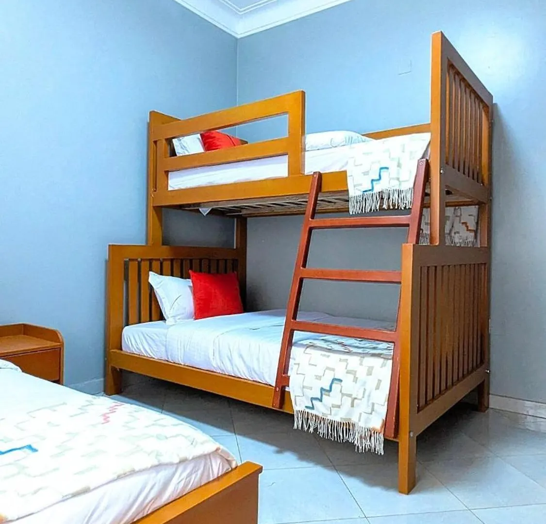 3 Bedroom Family-Friendly Apartment In Kampala Near The Mall