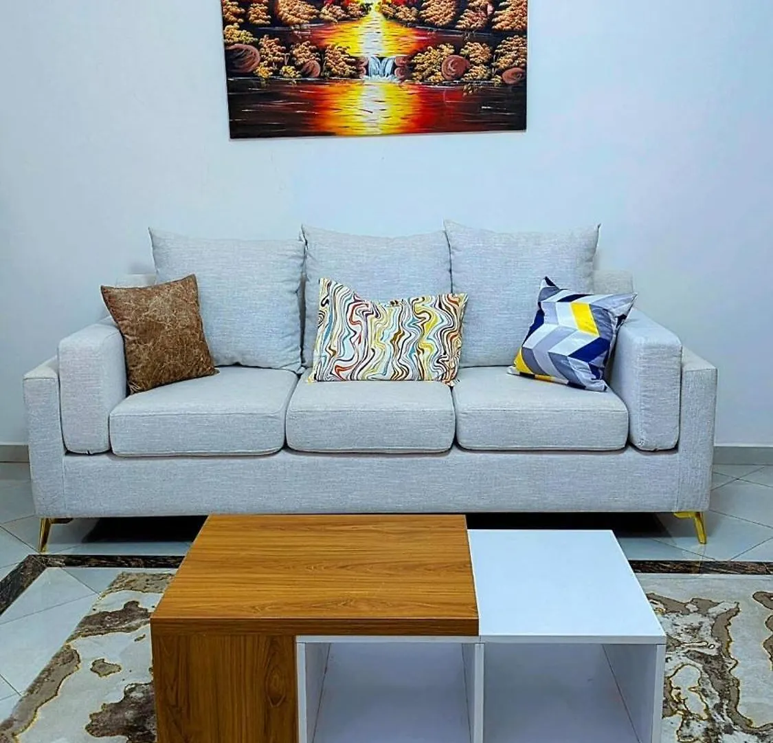3 Bedroom Family-Friendly Apartment In Kampala Near The Mall