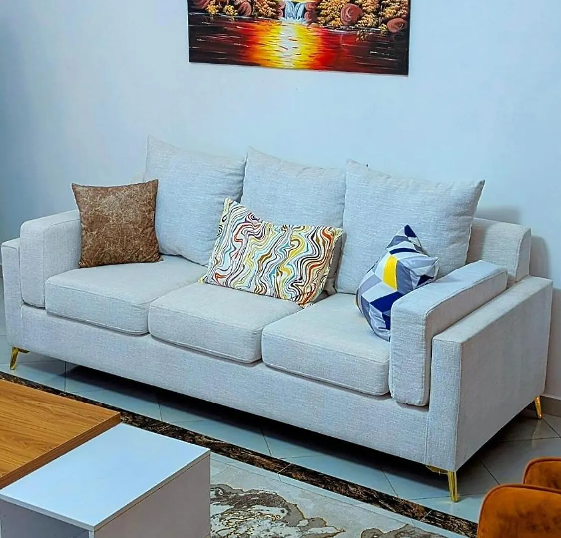 3 Bedroom Family-Friendly Apartment In Kampala Near The Mall
